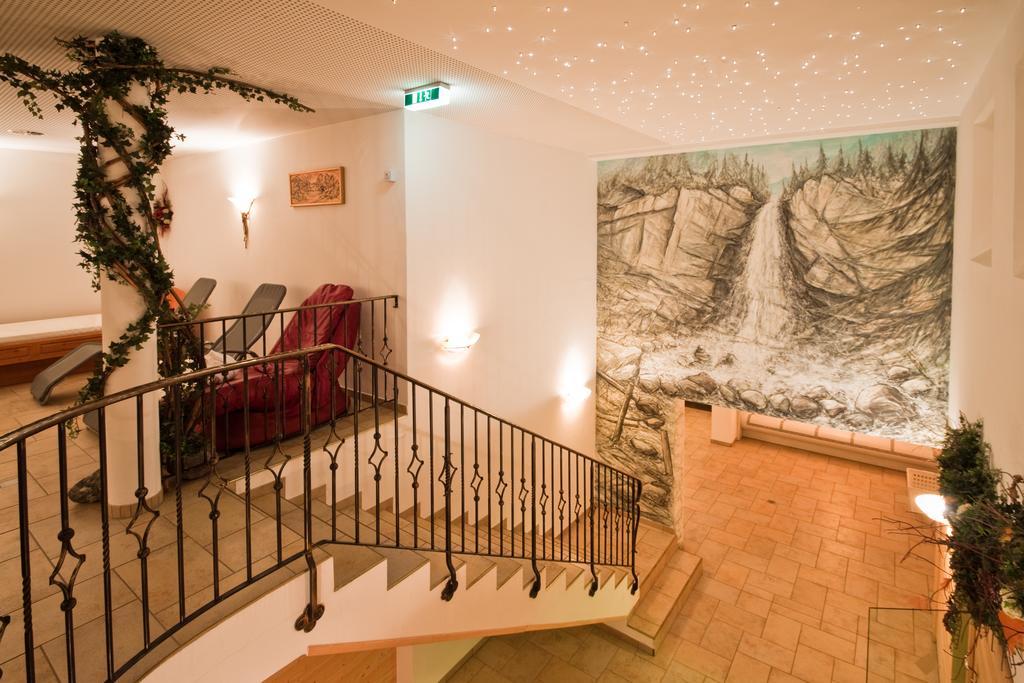 Hotel Traube Sankt Gallenkirch Exterior photo