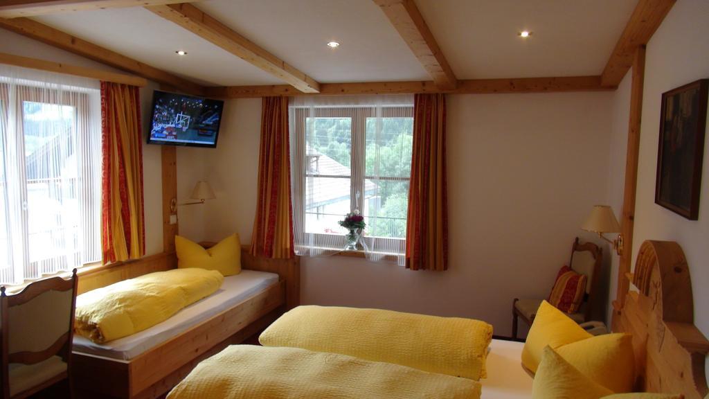Hotel Traube Sankt Gallenkirch Room photo