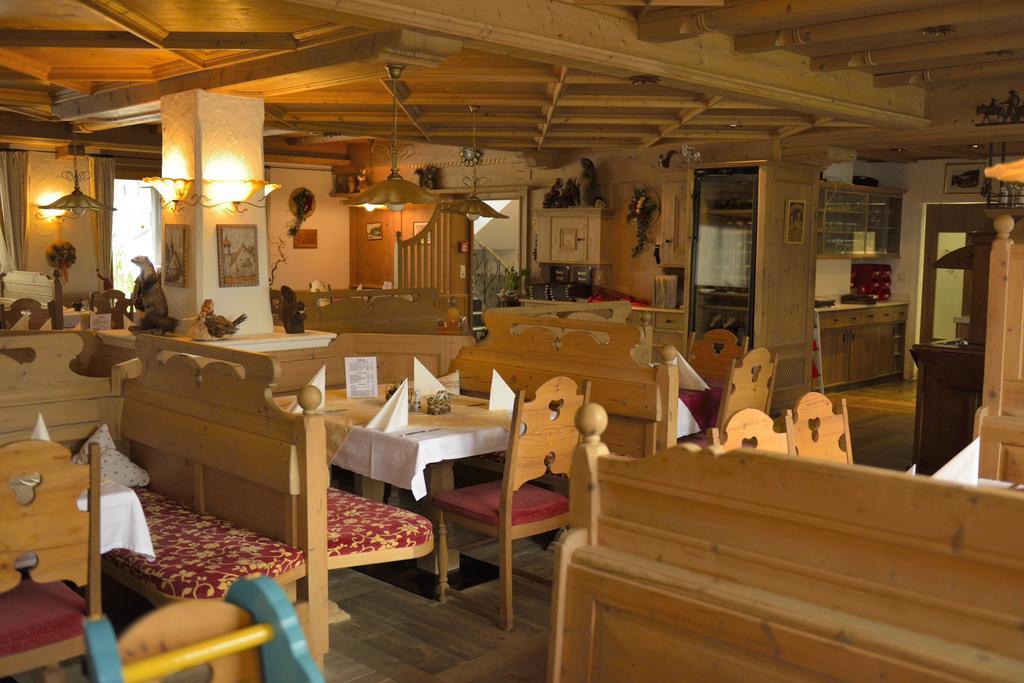 Hotel Traube Sankt Gallenkirch Exterior photo